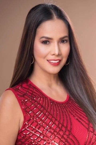Patricia Javier .
